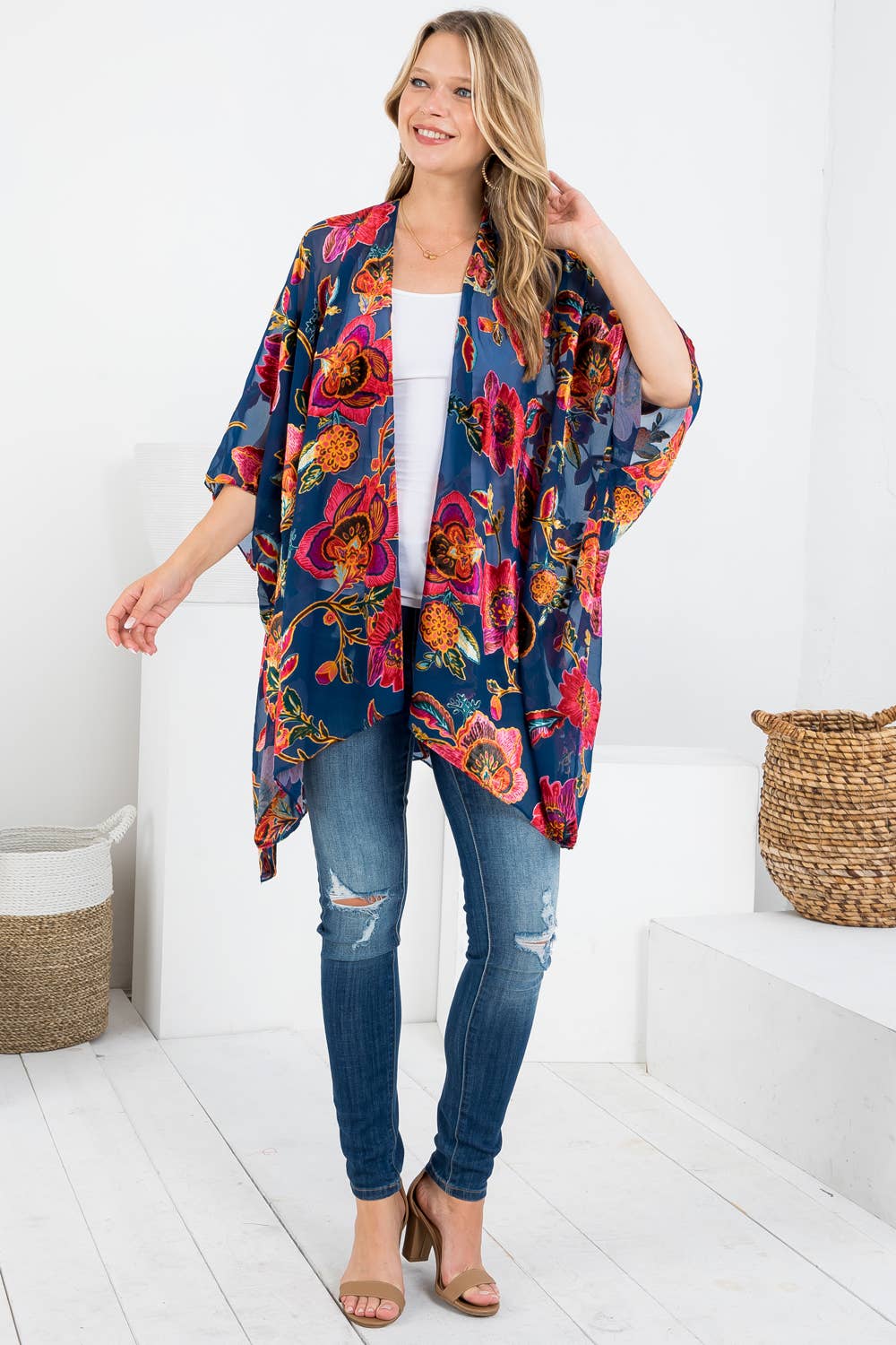 Vintage Floral Print Velvet Kimono