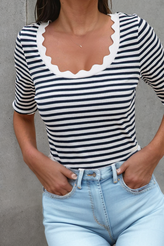 Black & White Striped Print Contrast Wave Trim T-shirt