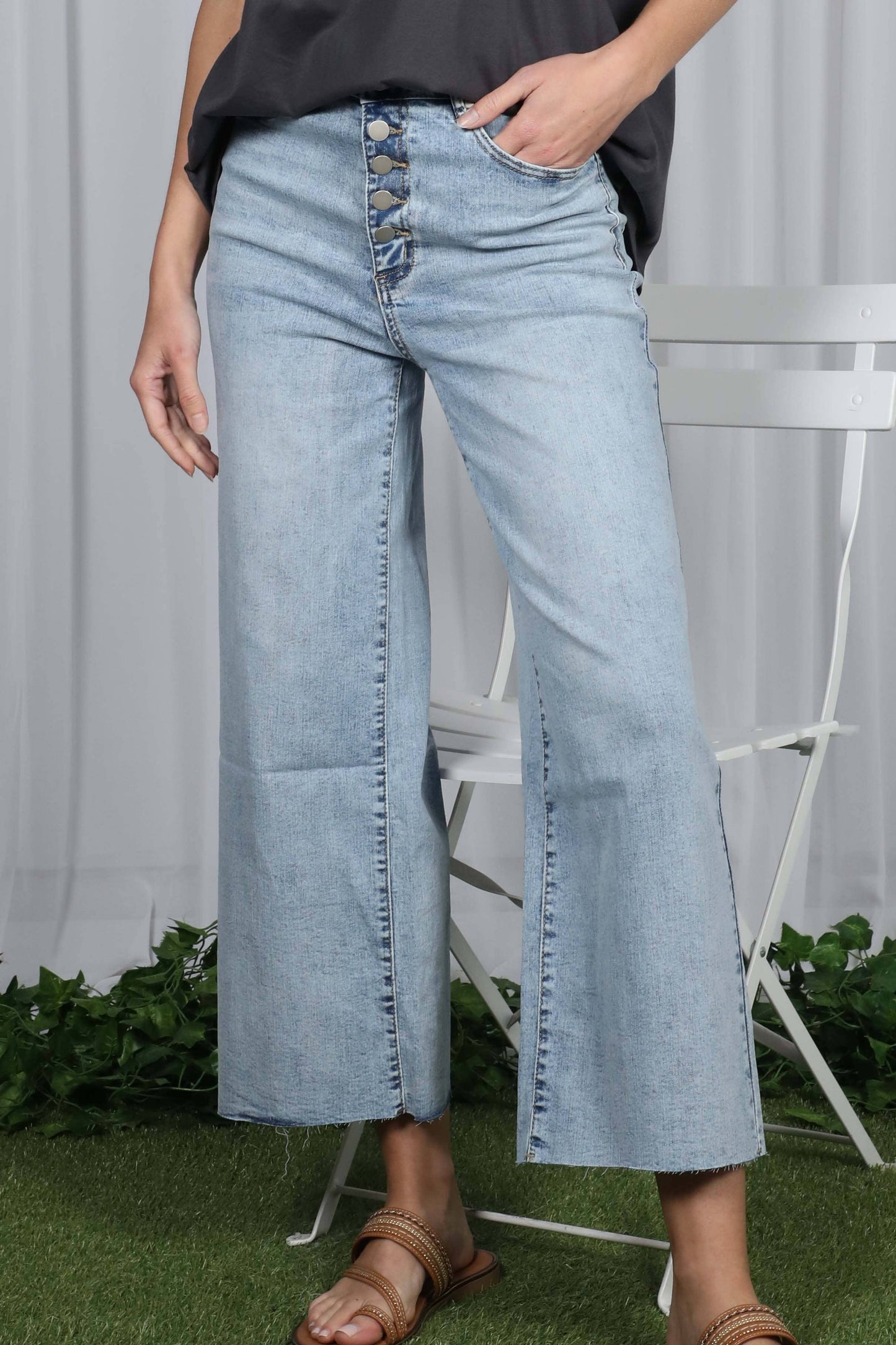 Wide Leg Stretchy Casual Buttoned Washed Denim Jean