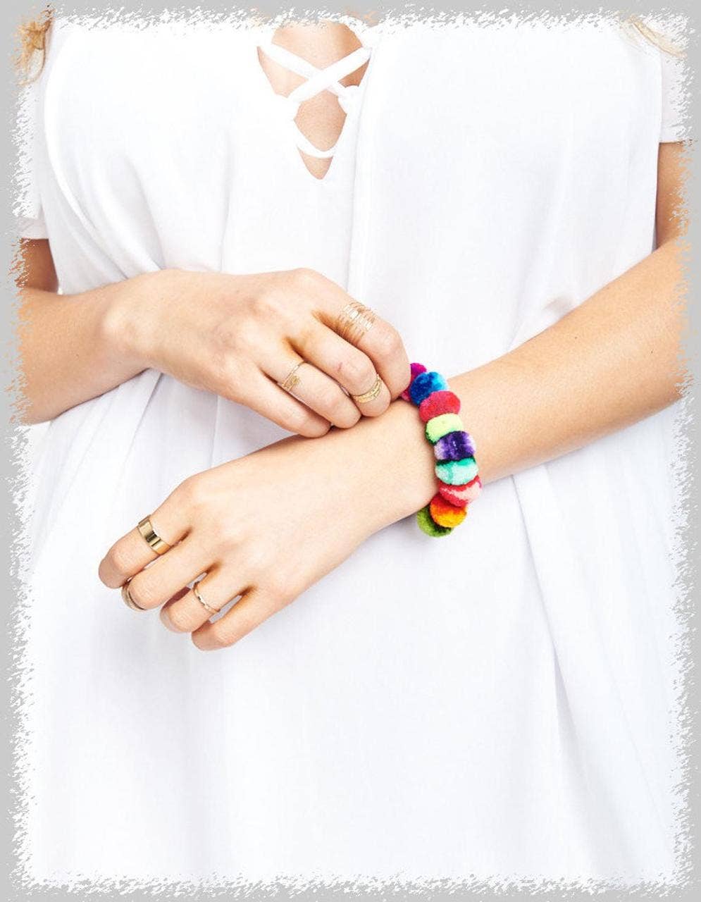 Pom-Pom Hair Tie Scrunchies