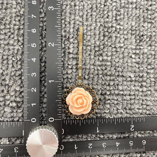 Forest Style Resin Flower Hairpin: Pink