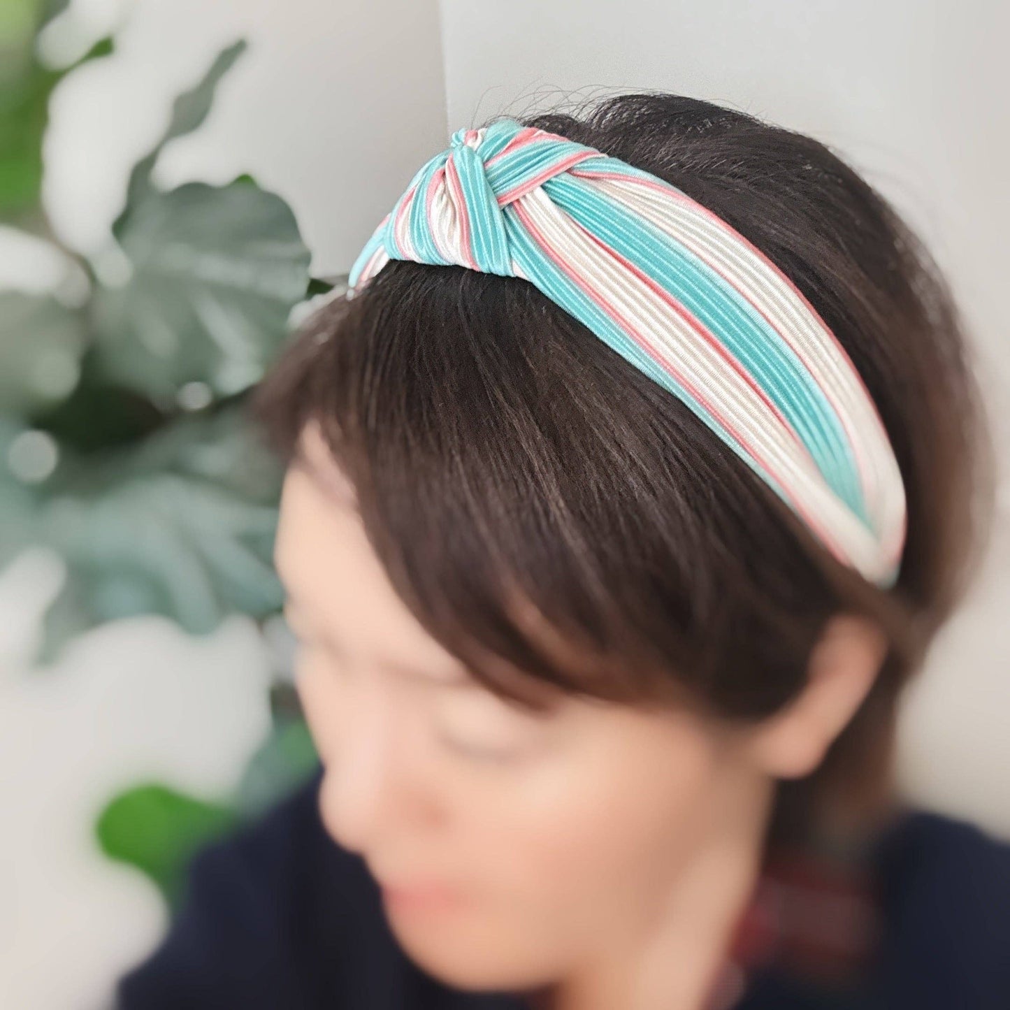 Color Pleats Headband: Mint
