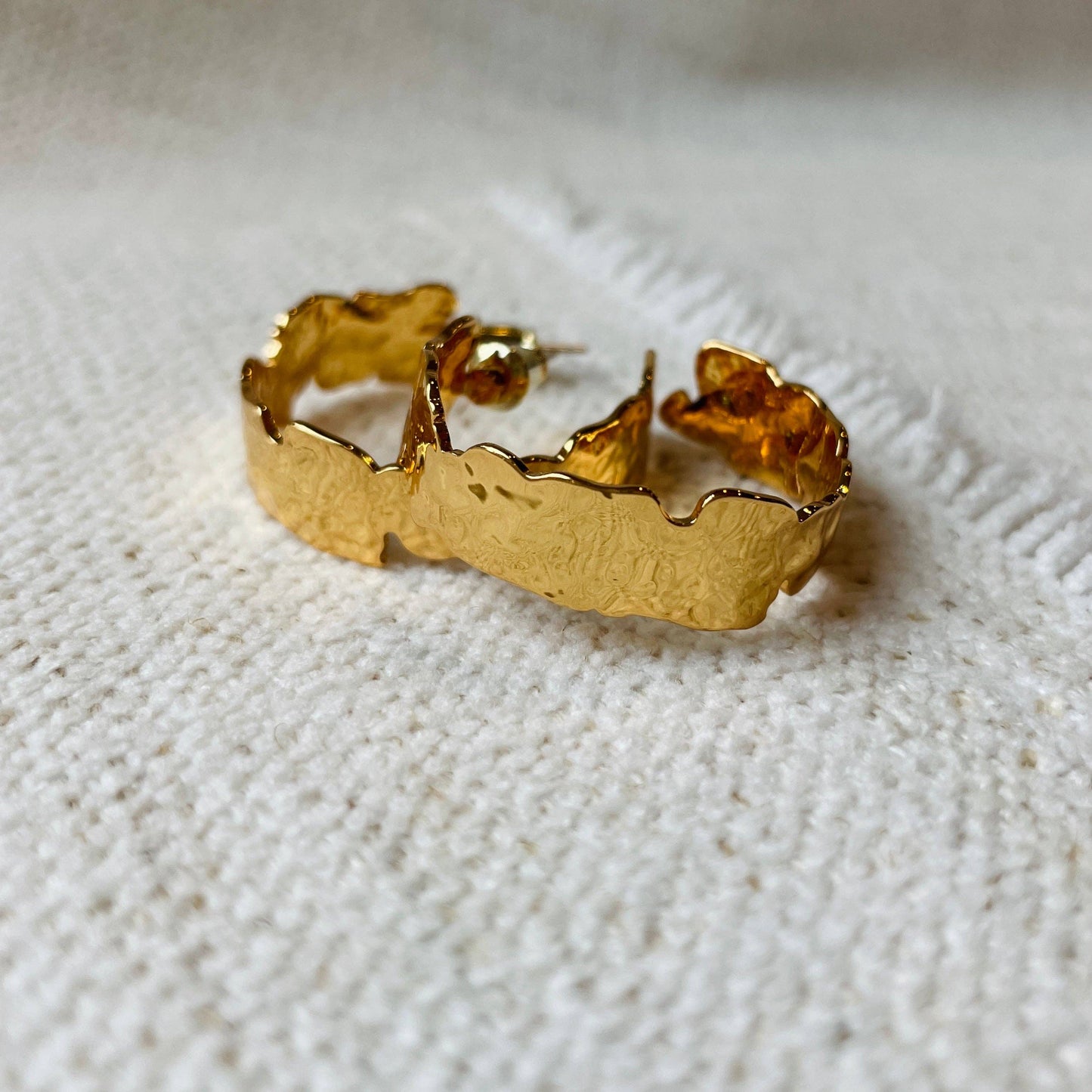 Vintage Gold Hammered Hoop Earrings